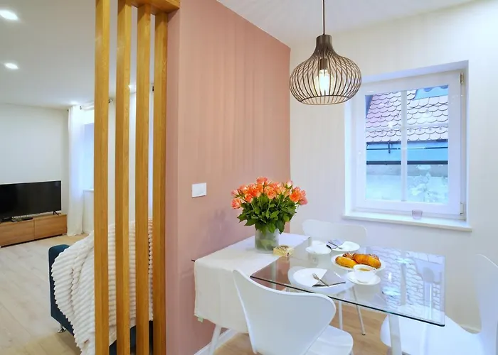 Apartment Sweet Castle *